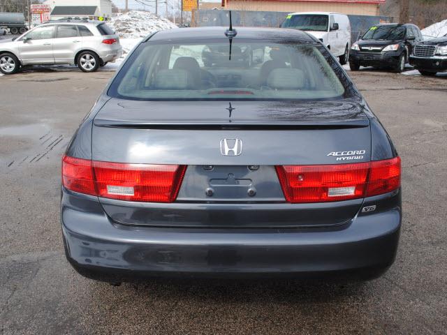 Honda Accord 2005 photo 2