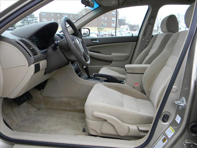 Honda Accord 2005 photo 2