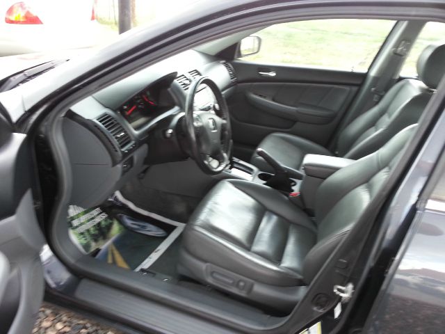 Honda Accord 2005 photo 7