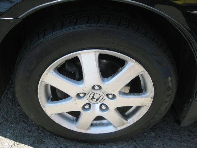Honda Accord 2005 photo 2