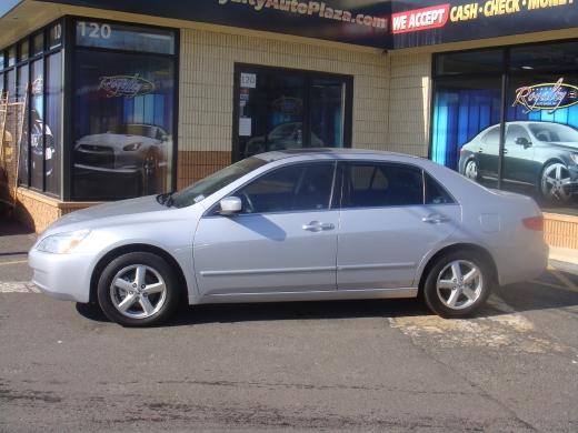 Honda Accord 2005 photo 1