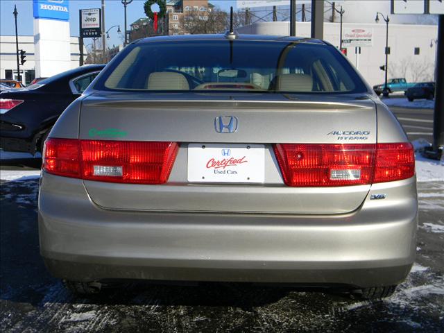 Honda Accord 2005 photo 2
