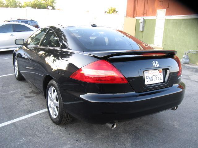 Honda Accord 2005 photo 2