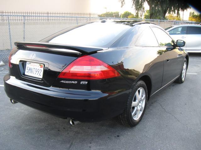 Honda Accord 2005 photo 4