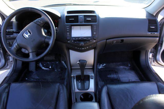 Honda Accord 2005 photo 1