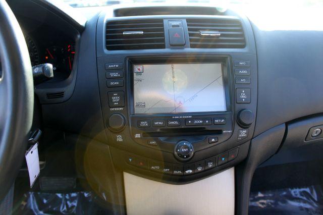 Honda Accord 2005 photo 2