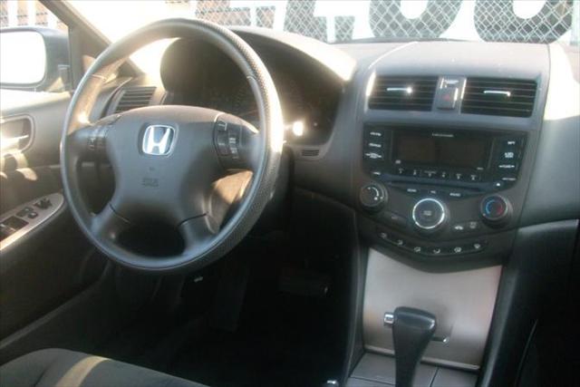 Honda Accord 2005 photo 4