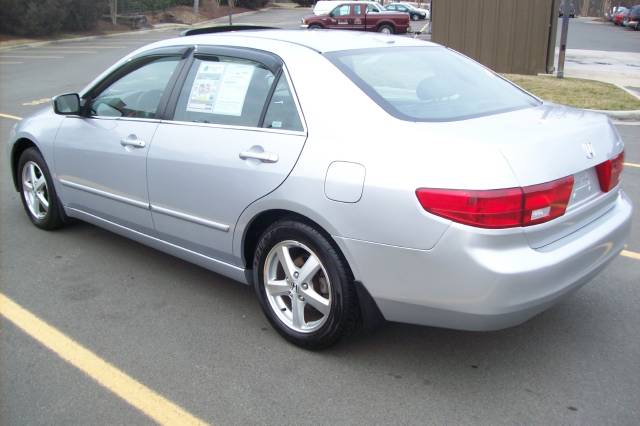 Honda Accord 2005 photo 2