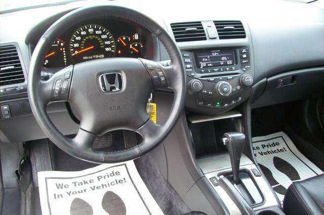 Honda Accord 2005 photo 5