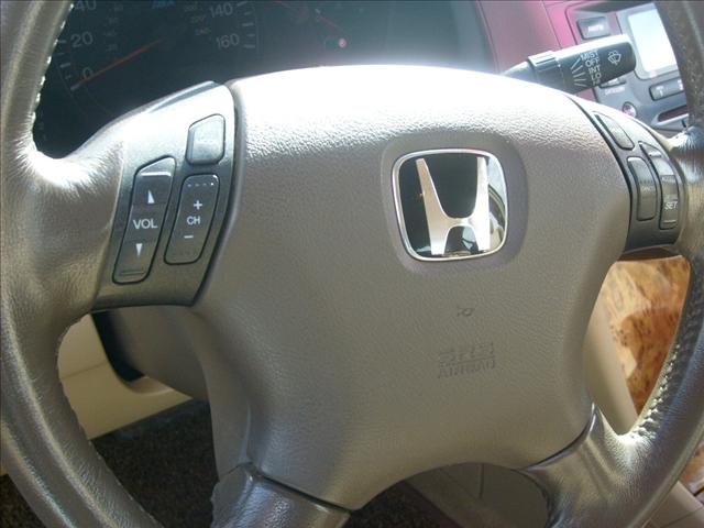 Honda Accord 2005 photo 4
