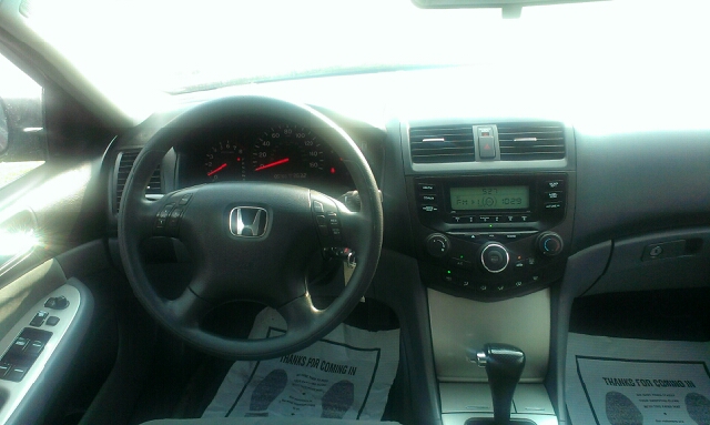 Honda Accord 2005 photo 1