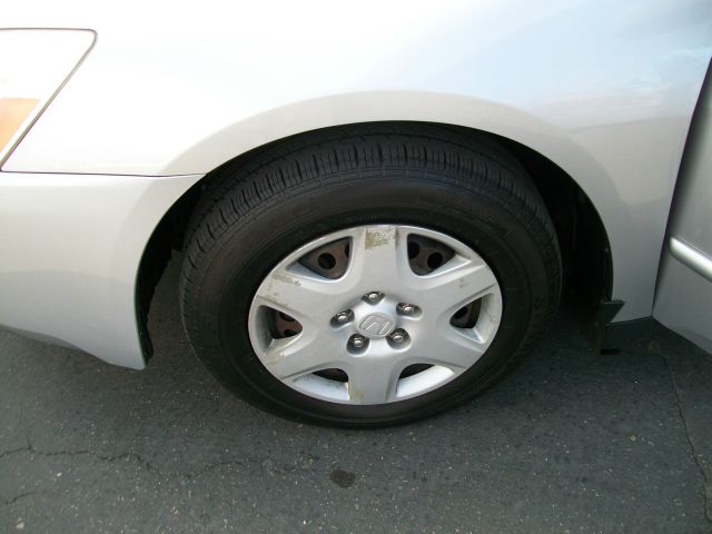 Honda Accord 2005 photo 1