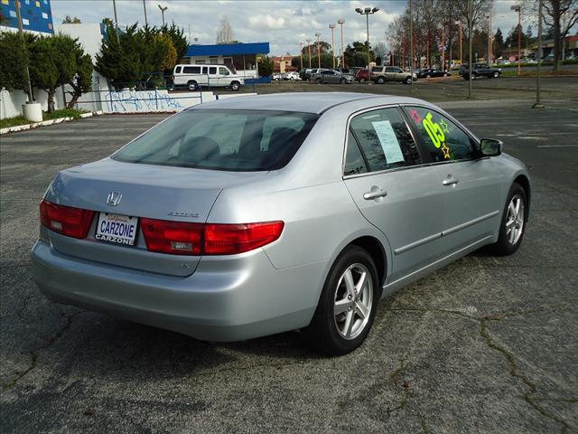 Honda Accord 2005 photo 4