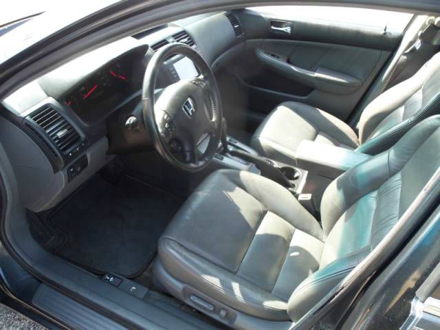 Honda Accord 2005 photo 1