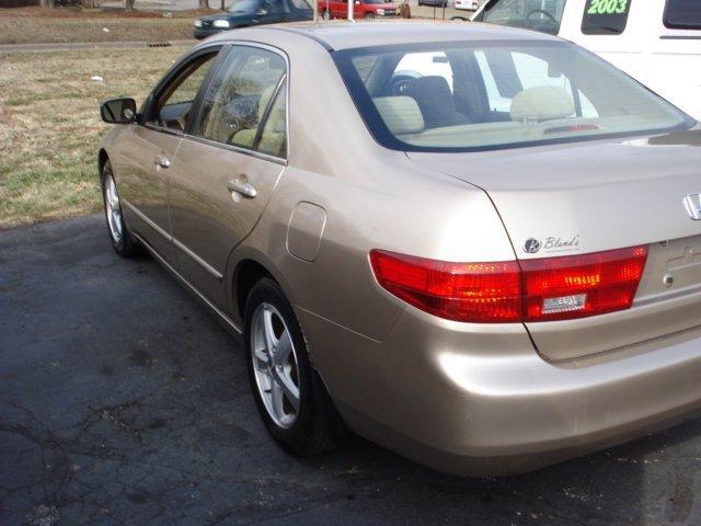 Honda Accord 2005 photo 2