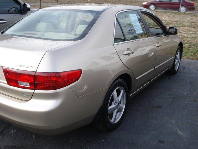 Honda Accord 2005 photo 4
