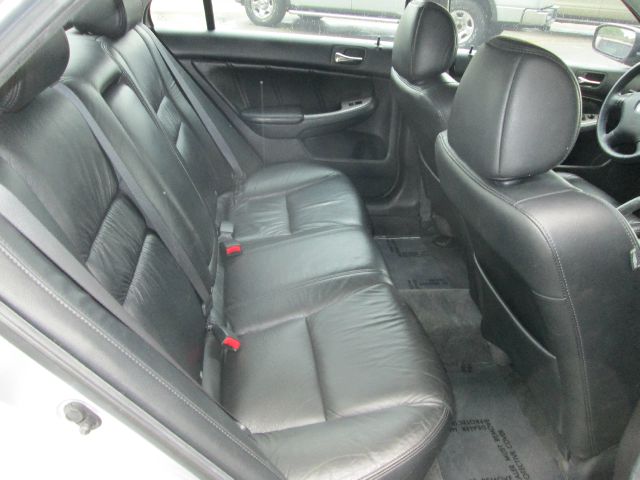 Honda Accord 2005 photo 12