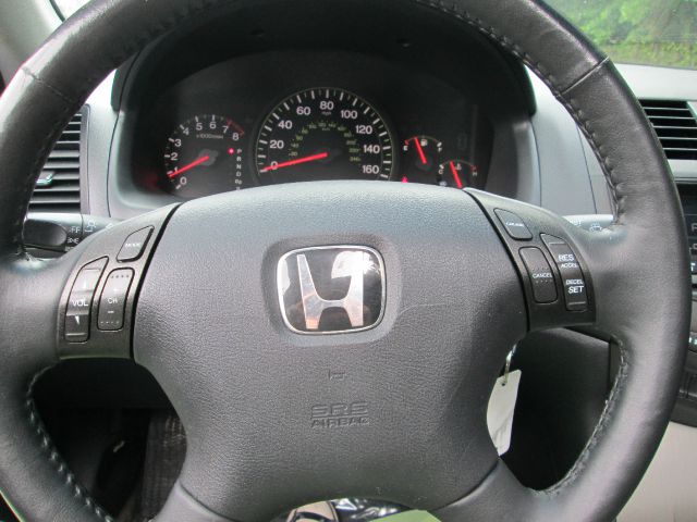 Honda Accord 2005 photo 20