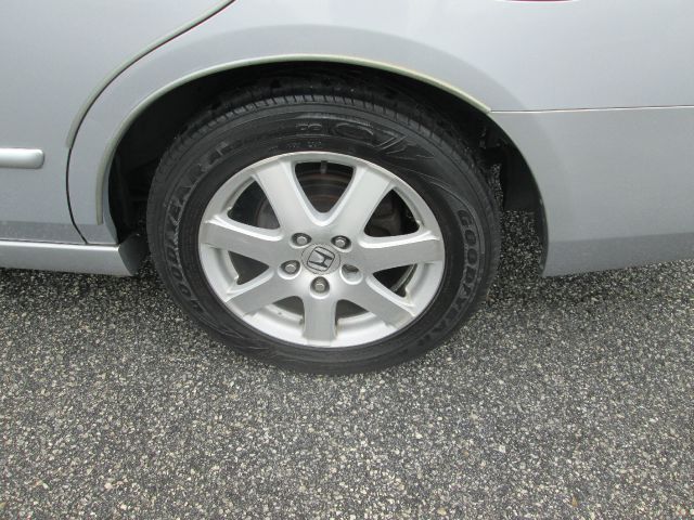Honda Accord 2005 photo 4