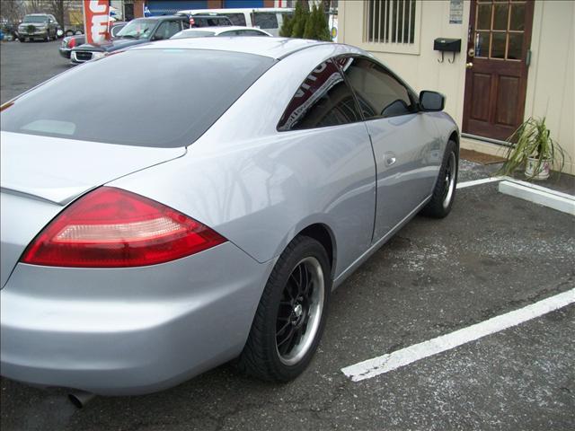 Honda Accord 2005 photo 3