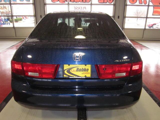 Honda Accord 2005 photo 1