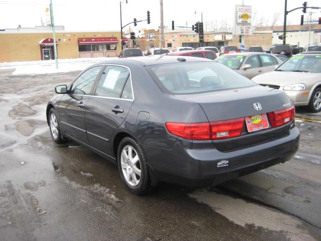 Honda Accord 2005 photo 2