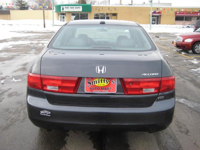 Honda Accord 2005 photo 3