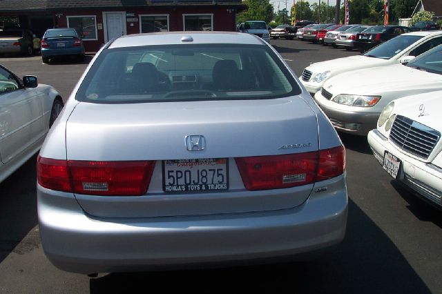 Honda Accord 2005 photo 1