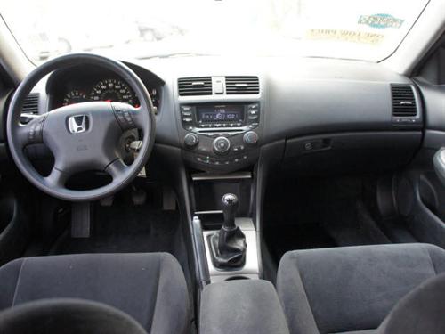 Honda Accord 2005 photo 2