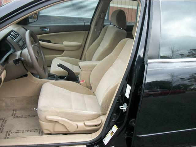 Honda Accord 2005 photo 2