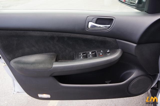 Honda Accord 2005 photo 3