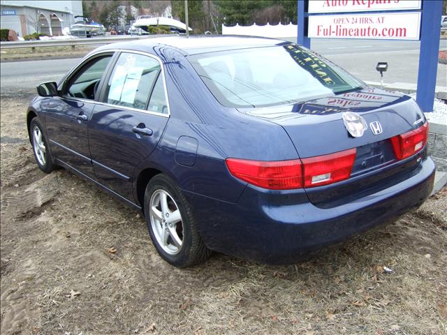 Honda Accord 2005 photo 2