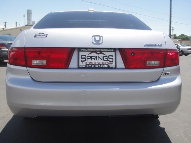 Honda Accord 2005 photo 4