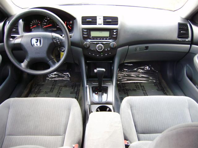 Honda Accord 2005 photo 3