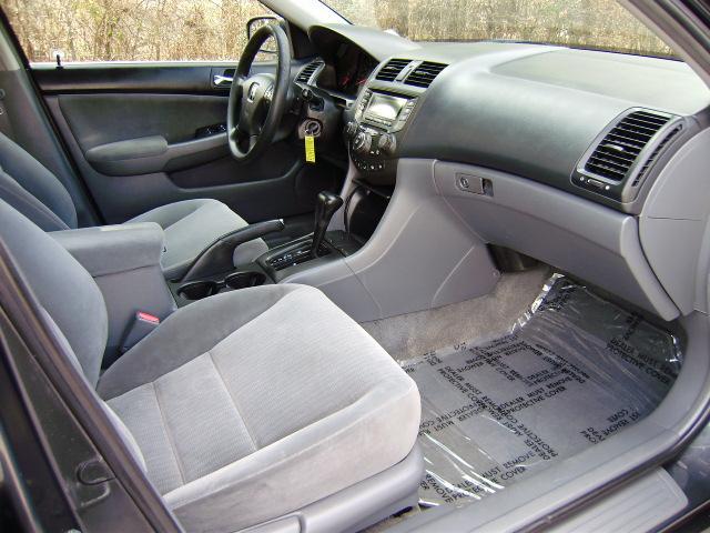 Honda Accord 2005 photo 4