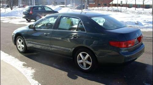 Honda Accord 2005 photo 2