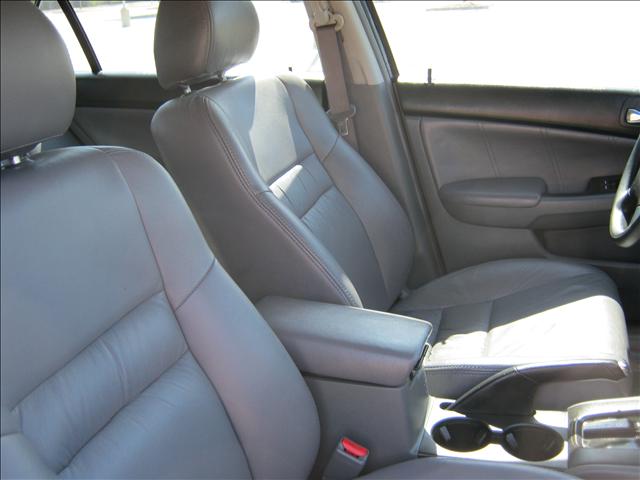 Honda Accord 2005 photo 2