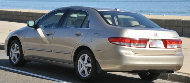 Honda Accord 2005 photo 19