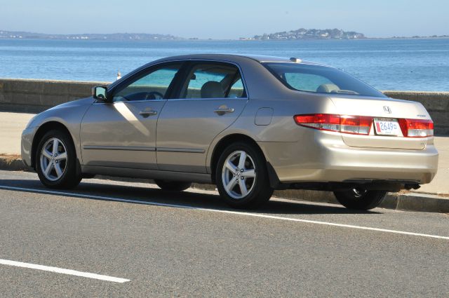 Honda Accord 2005 photo 20