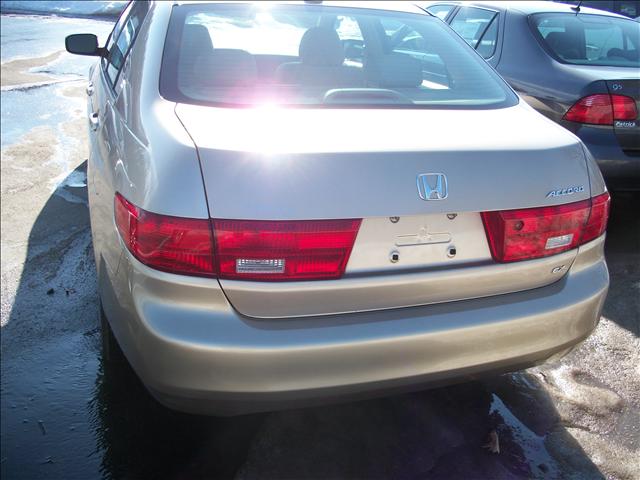 Honda Accord 2005 photo 2