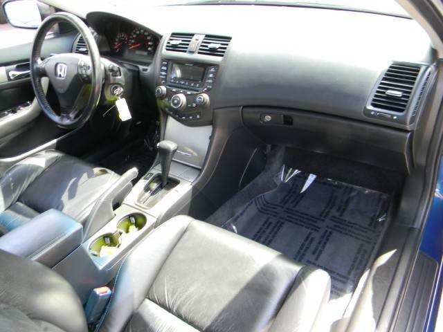 Honda Accord 2005 photo 3