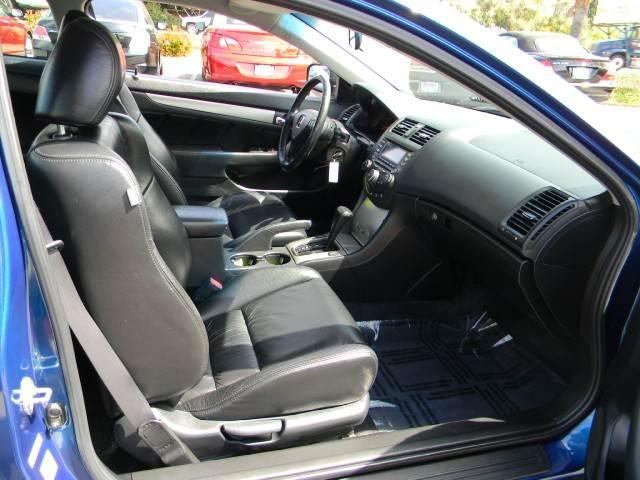 Honda Accord 2005 photo 4