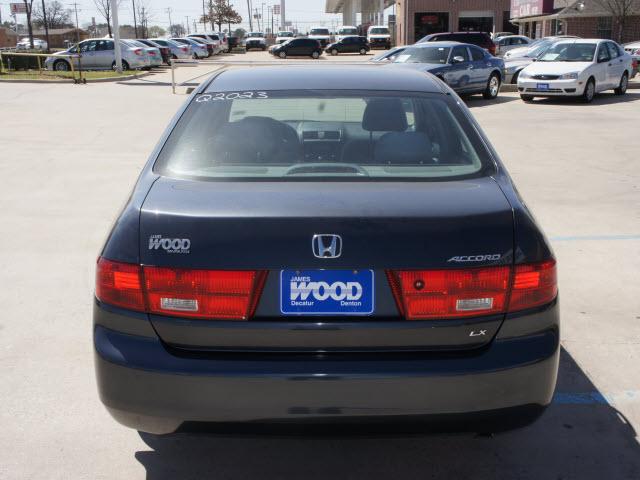 Honda Accord 2005 photo 4