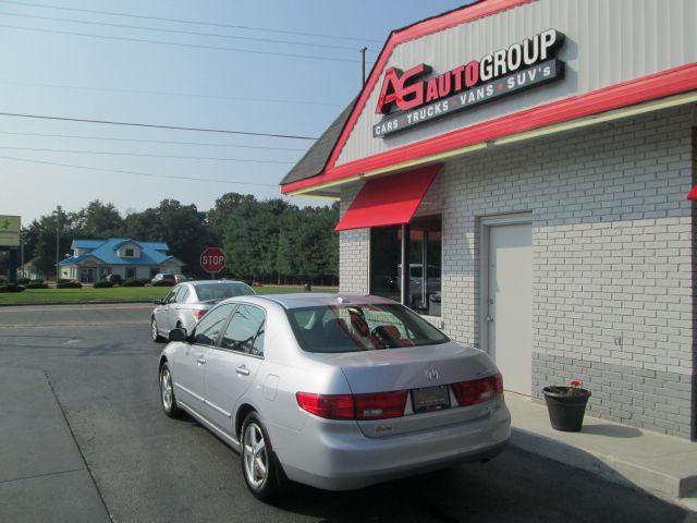 Honda Accord 2005 photo 3