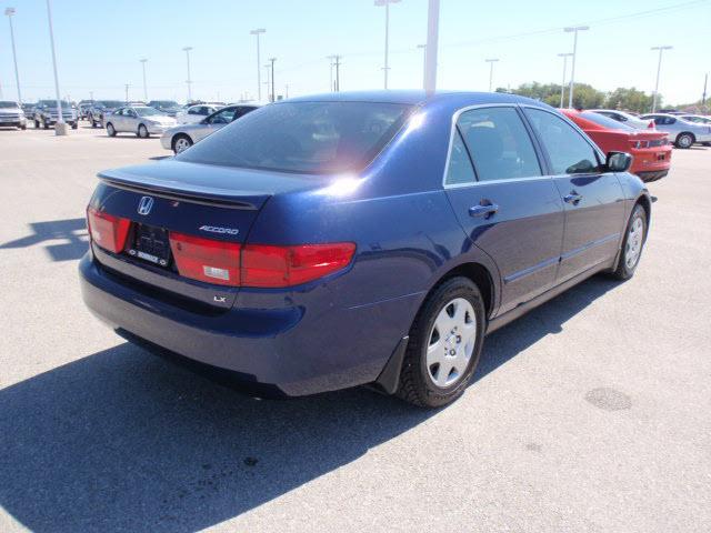 Honda Accord 2005 photo 2