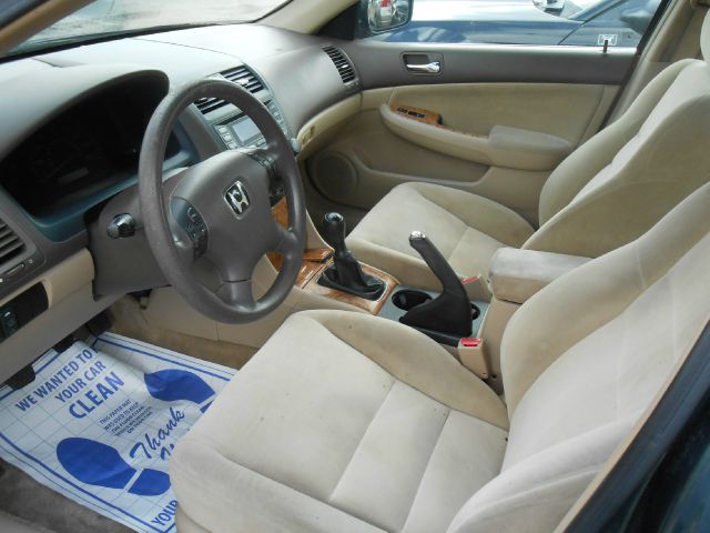 Honda Accord 2005 photo 4