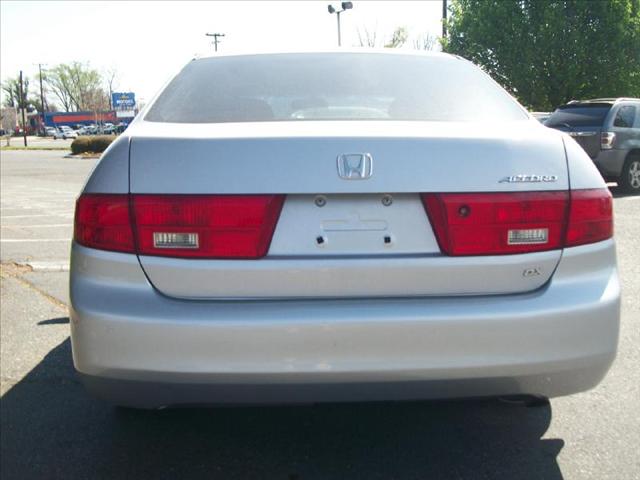 Honda Accord 2005 photo 4