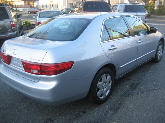 Honda Accord 2005 photo 1