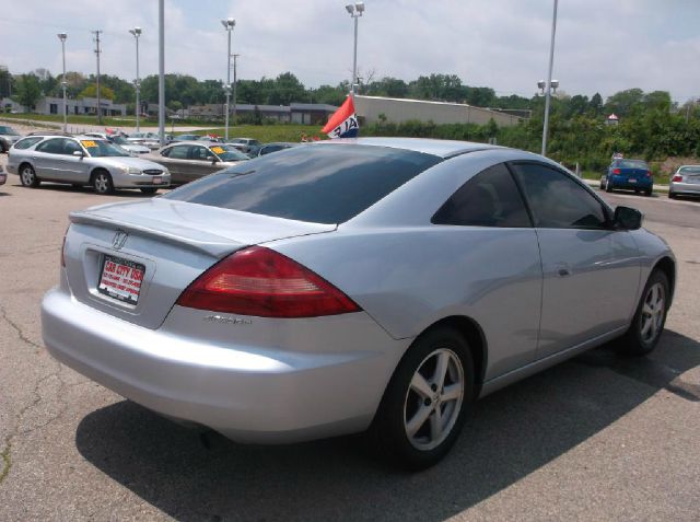 Honda Accord 2005 photo 7