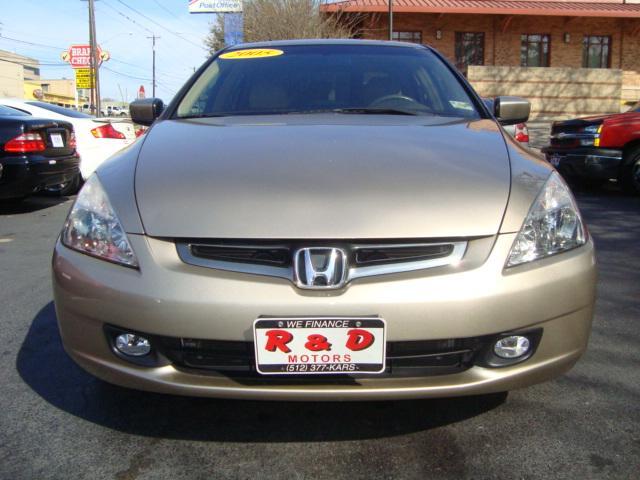 Honda Accord 2005 photo 2